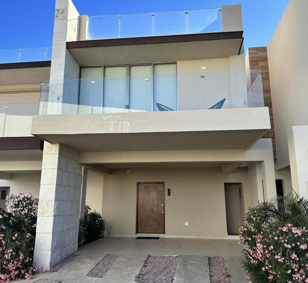 Cabo Corridor, 3 Bedrooms Bedrooms, ,3 BathroomsBathrooms,Homes,For Sale,Casa Amigos 202,24-638